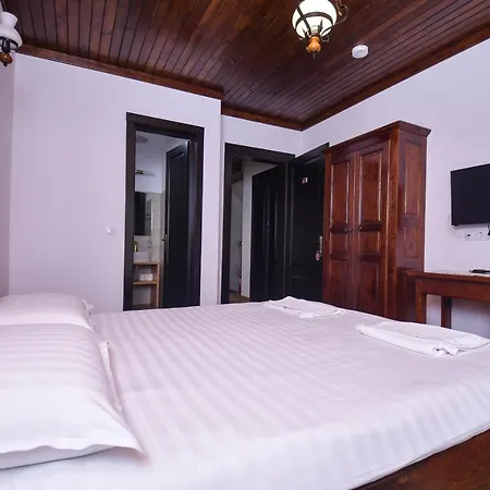 Guest house Piatra Soimului 2*