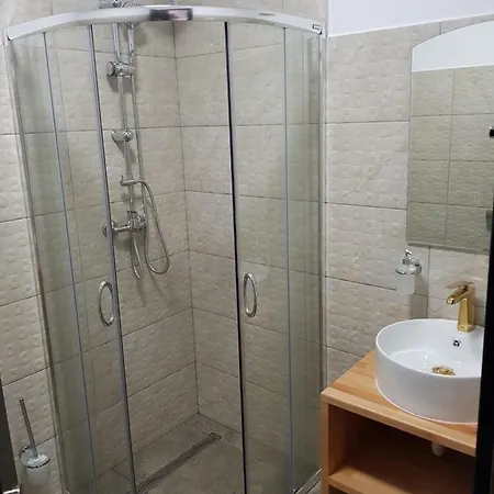Guest house Piatra Soimului 2*